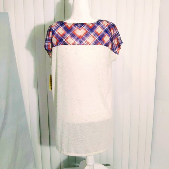 TEE*SLEEVELESS SHIRT*ENERGE BRAND*WOMEN XL*PLAID, STAR & FLORAL DETAILS. - Picture 4 of 8